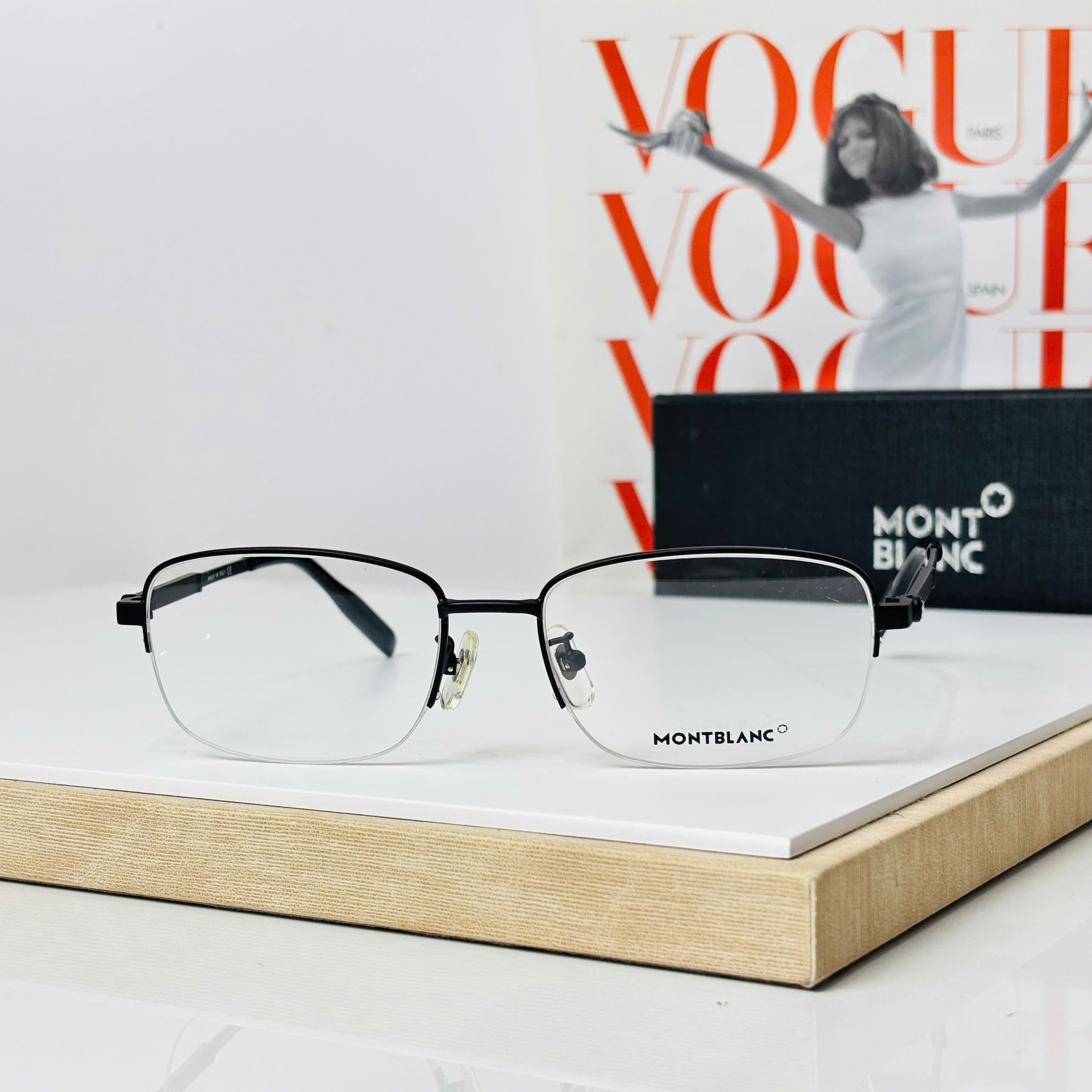 z7556516954650_35b08aefab03760574361d2a1a8deb90