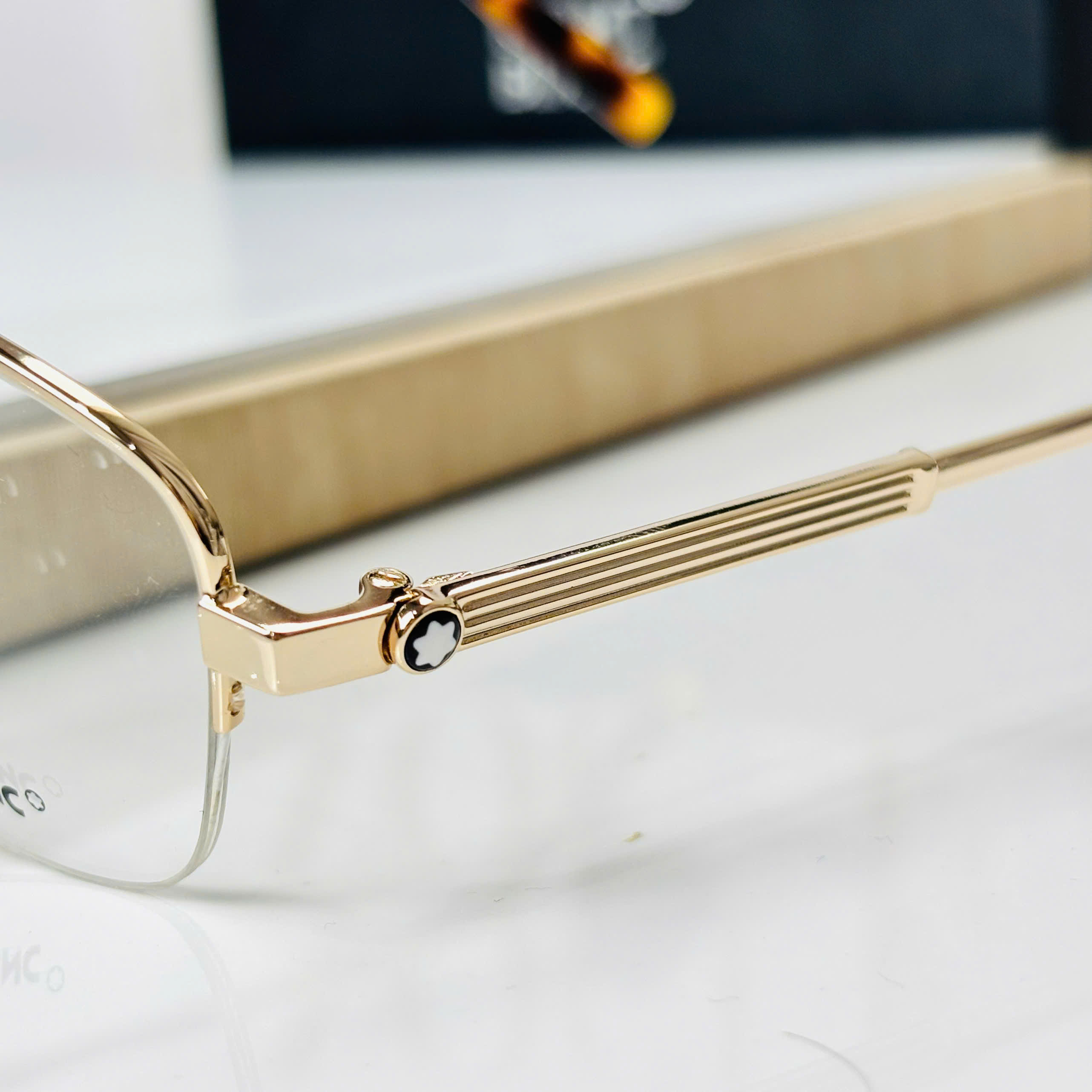 z7556516990983_35c0aee08c5f1b654f1e040b66463945