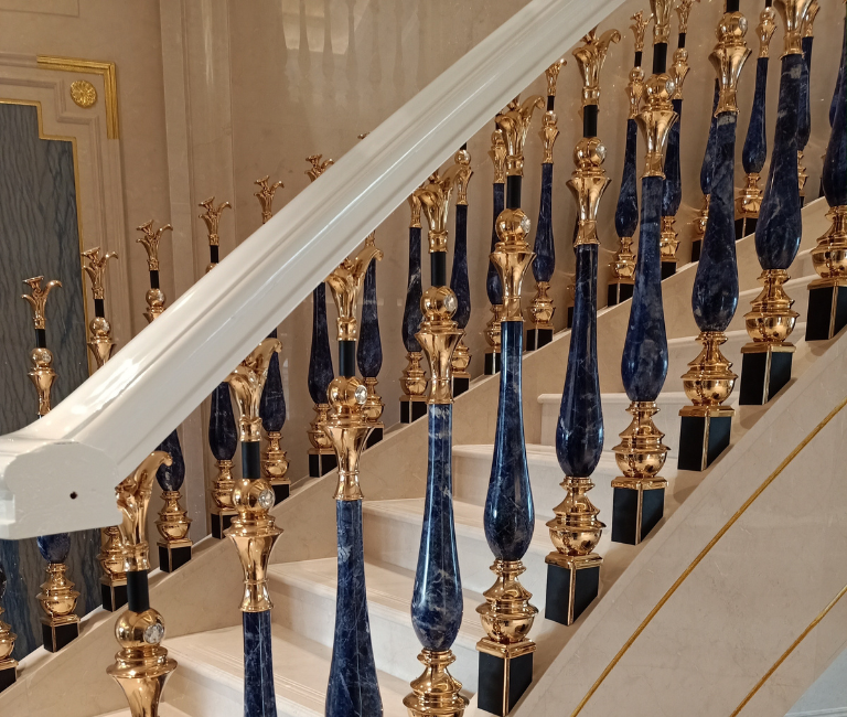 Dự án cầu thang biệt thự theo phong cách Luxury