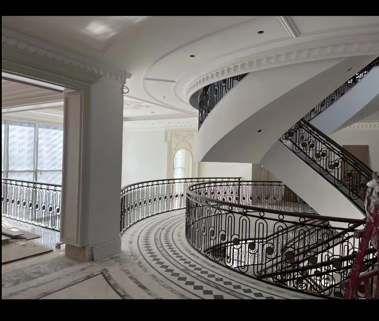 Dự án cầu thang biệt thự phong cách tối giản.