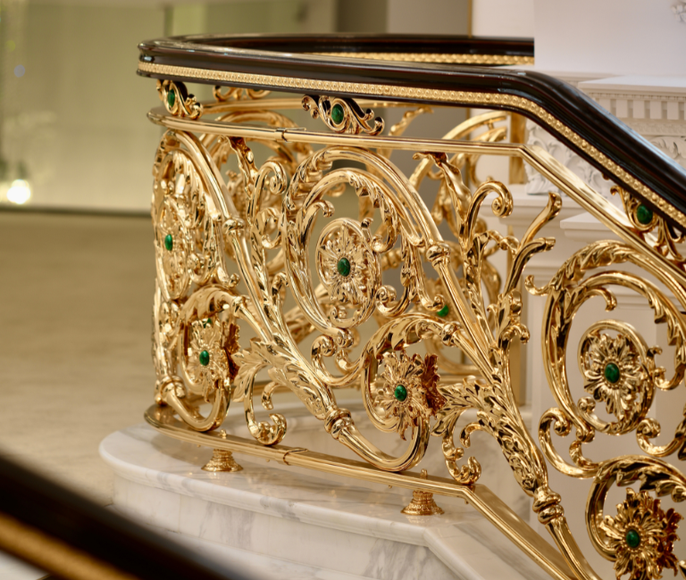 Đồng – Chất Liệu Của Thời Gian, Biểu Tượng Của Đẳng Cấp