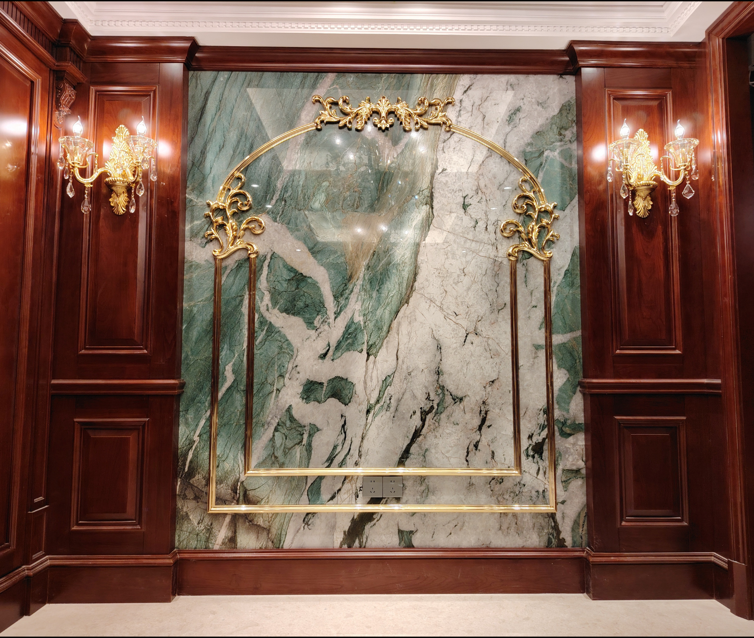 Bích Hoạ Đá - Tân Cổ Điển