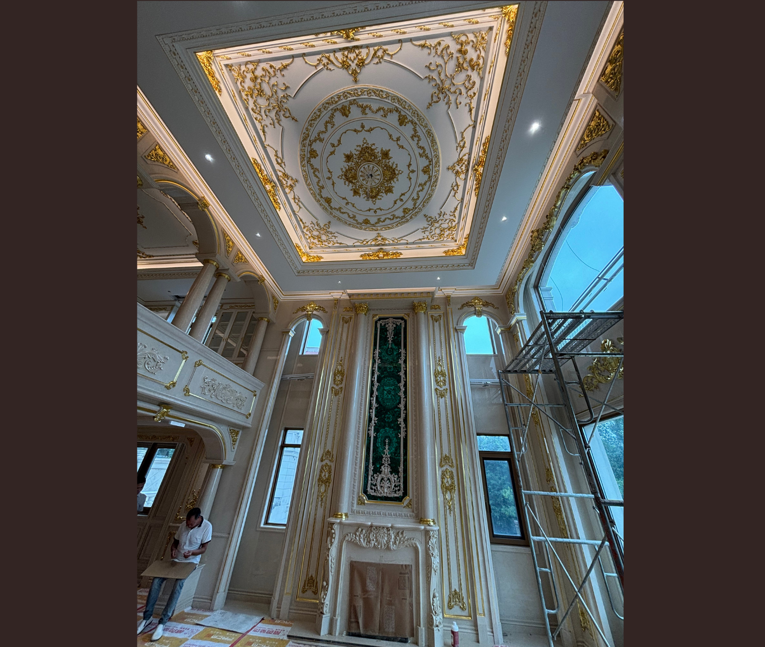 Bích Hoạ Đá - Tân Cổ Điển