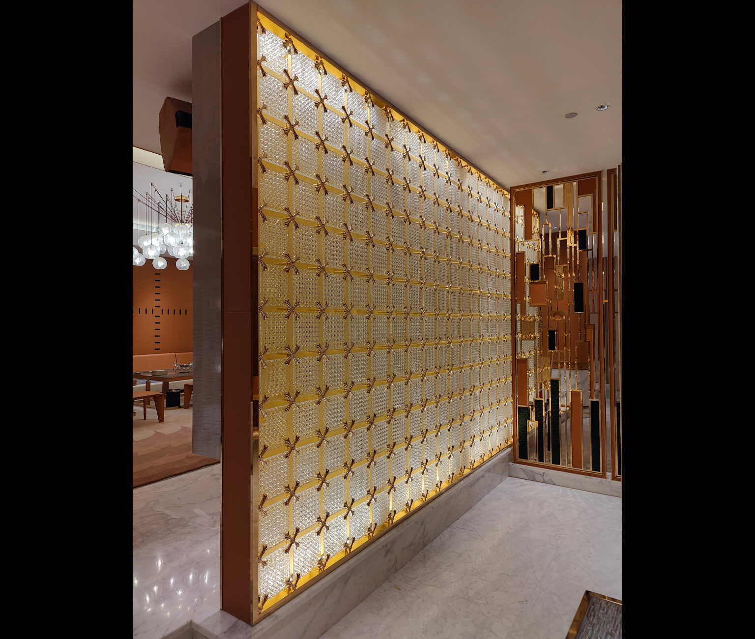 Bích Hoạ Đá - Hiện Đại