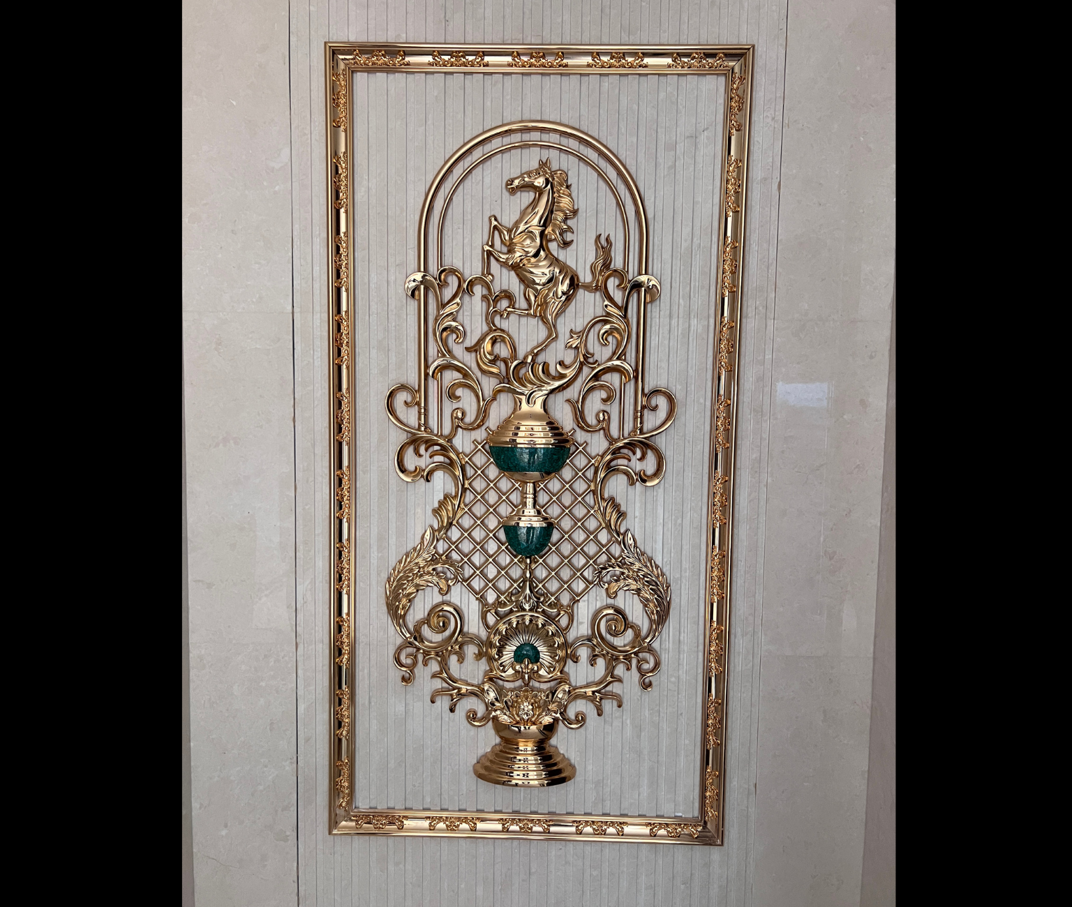 Bích Hoạ Đá - Tân Cổ Điển