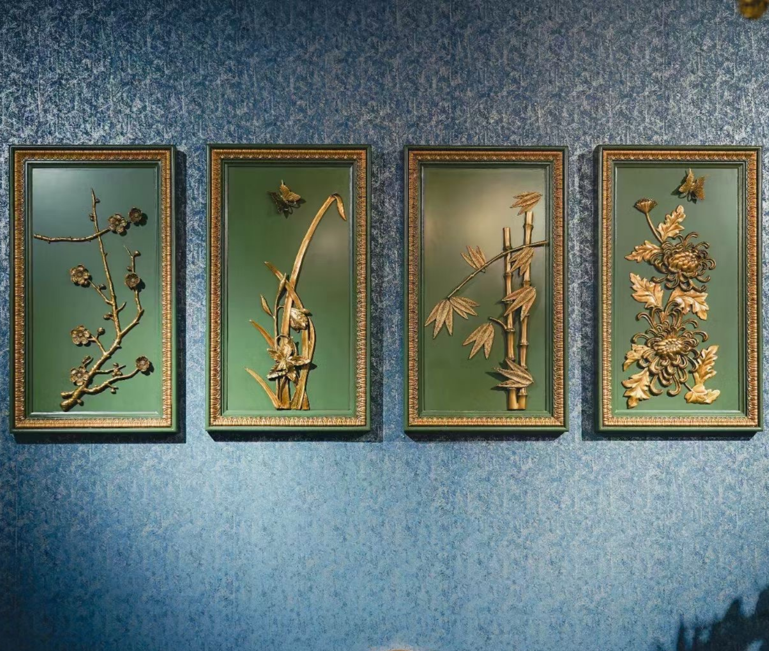 Bích Hoạ Đá - Hiện Đại