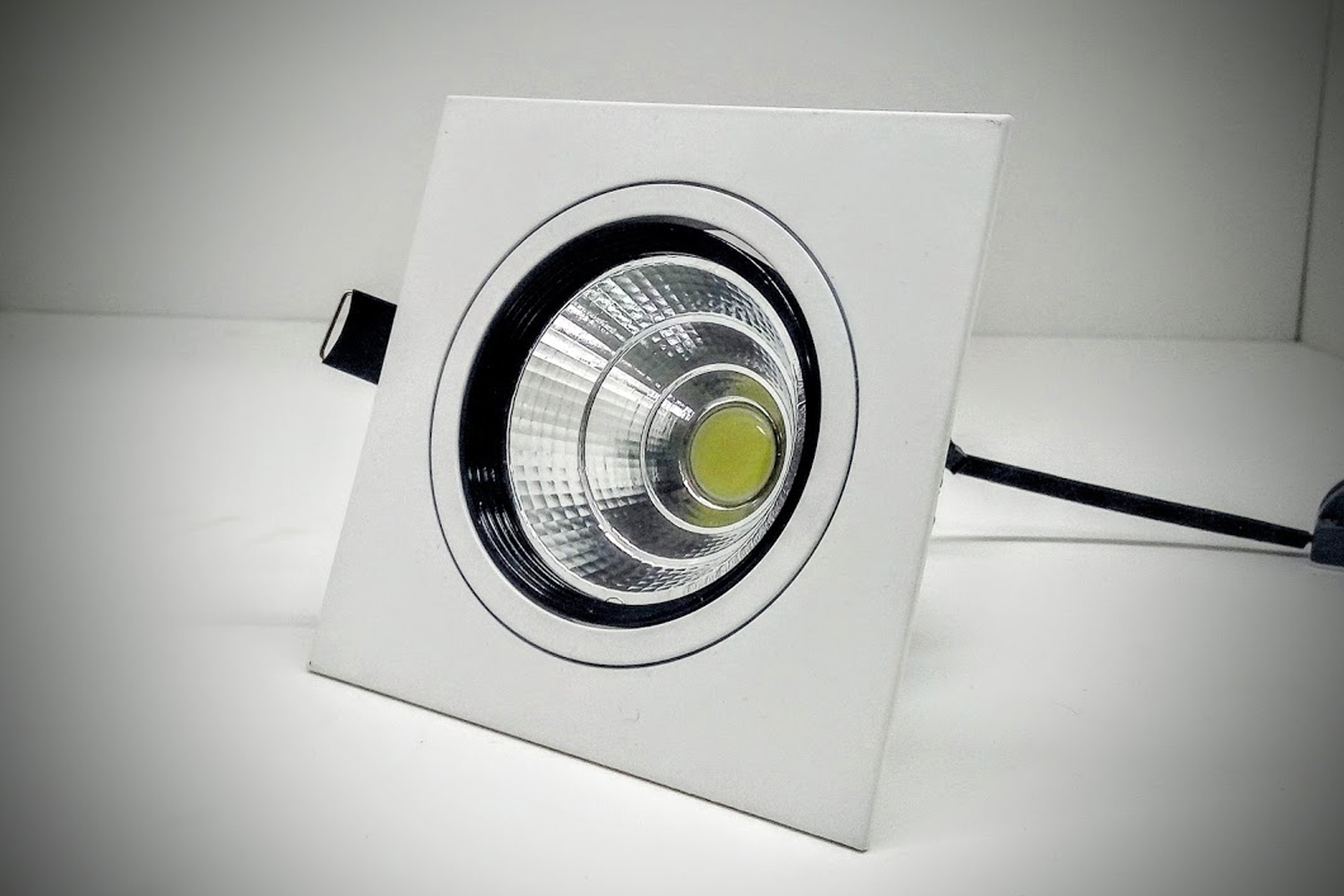 Đèn LED ốp trần 4