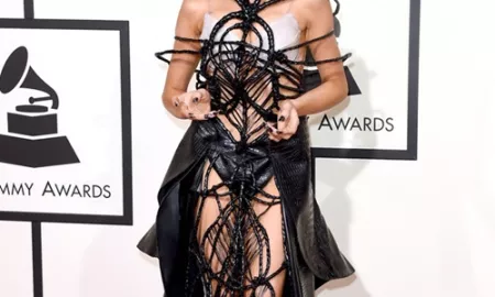 Những kiểu mặc phản cảm ở Grammy 2016