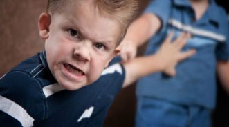 Những tật xấu hay gặp ở con nhà giàu