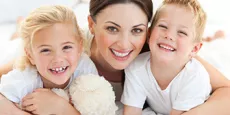 Xử trí khi trẻ hay ghen tị với em