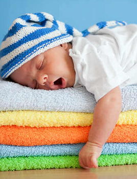 Em bé ngủ mơ cực ngộ nghĩnh
