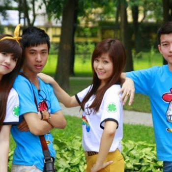 Áo đồng phục gia đình ấn tượng và nổi bật