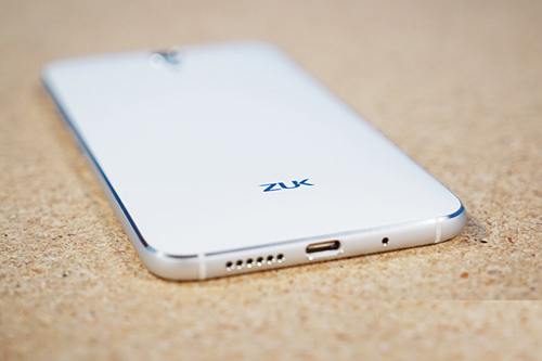 Điện thoại màn hình trong suốt