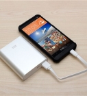 Pin sạc dự phòng 10400mAh kiểu dáng hiện đại, trẻ trung