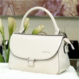 Phụ kiện thời trang hàng hiệu tại Kenees Mores New Arrival