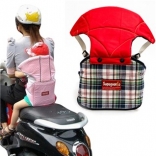 Đai bảo hiểm có phầm đệm cổ cho bé khi đi xe máy