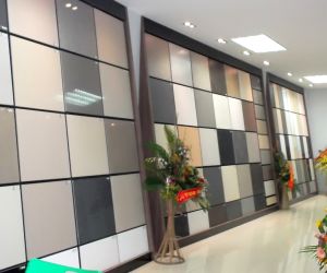 GẠCH CERAMIC BẠCH MÃ LÁT NỀN WC 30X30