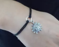 Vòng tay handmade