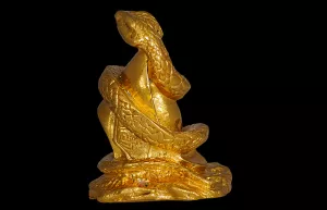 Rắn mạ vàng phát tài