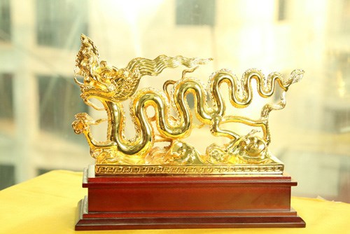 Biểu Tượng Rồng Thời Lý Mạ Vàng