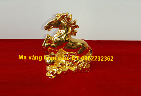 Ngựa phong thủy mạ vàng