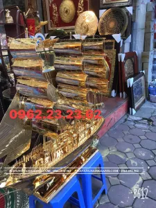 Nội thất mạ vàng