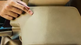 Mẹo chăm sóc ghế da cho xe ô tô