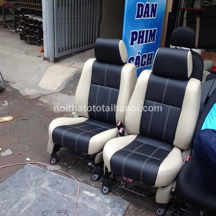 boc-ghe-da-o-to-xe-ford-escape-5(1)