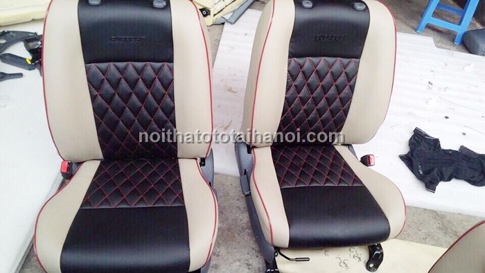 boc-dem-ghe-da-o-to-xe-ford-everest-ha-noi-sai-gon(1)