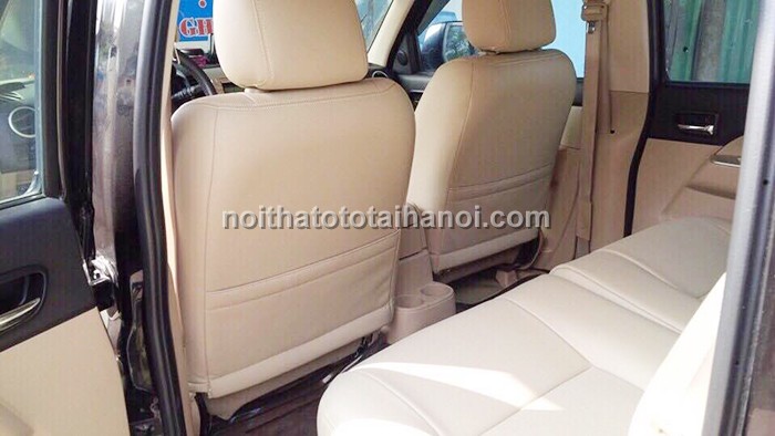 boc-nem-ghe-da-o-to-xe-ford-everest(1)