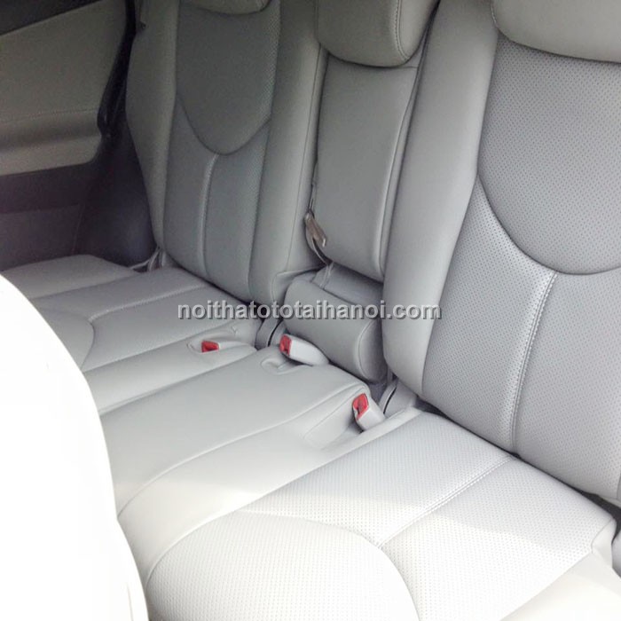 boc-dem-ghe-da-o-to-xe-toyota-rav-4-tai-tp.hcm