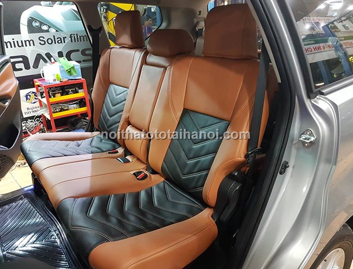 boc-ghe-da-xe-toyota-innova-chat-luong