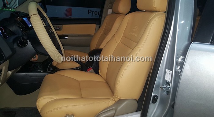 boc-ghe-da-o-to-xe-toyota-fortuner(1)
