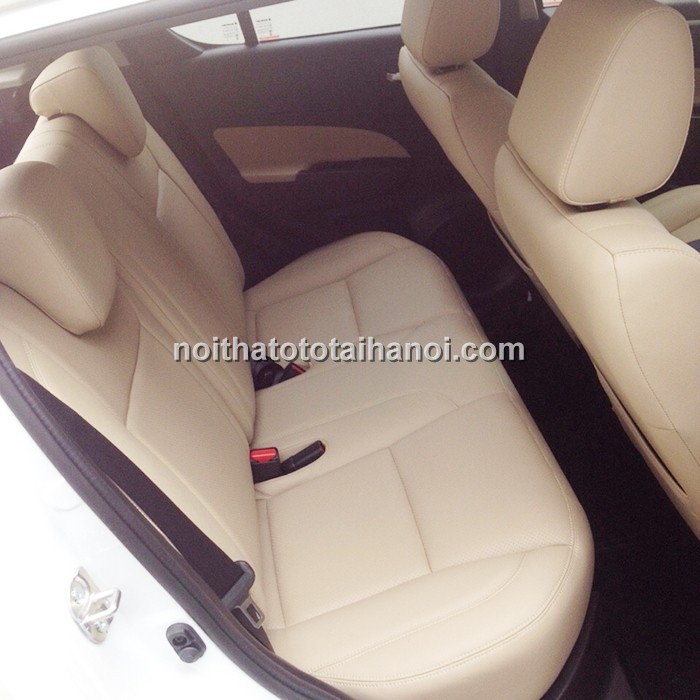 boc-nem-ghe-da-xe- Suzuki Swift