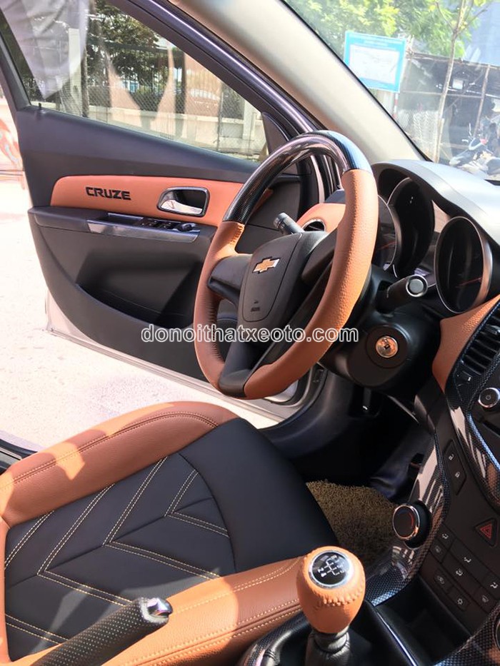 boc-nem-ghe-da-xe-chevrolet-cruze