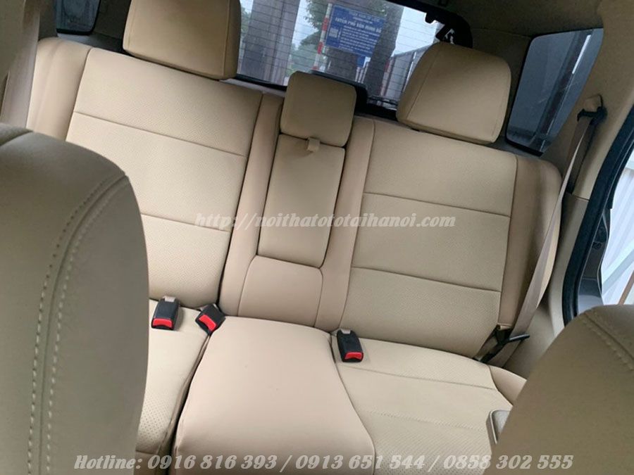 boc-ghe-da-o-to-ford-escape-ha-noi