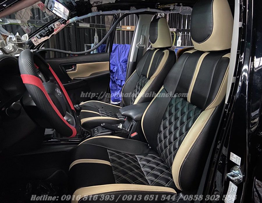boc-nem-ghe-da-o-to-xe-toyota-fortuner-ha-noi