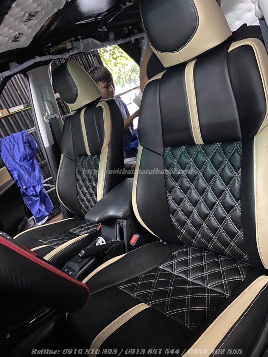 gia-boc-ghe-da-o-to-fortuner-ha-noi