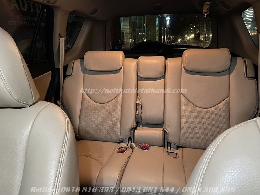 boc-ghe-da-xe-toyota-rav4-ha-noi