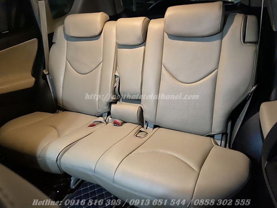 boc-nem-ghe-da-oto-rav4-ha-noi