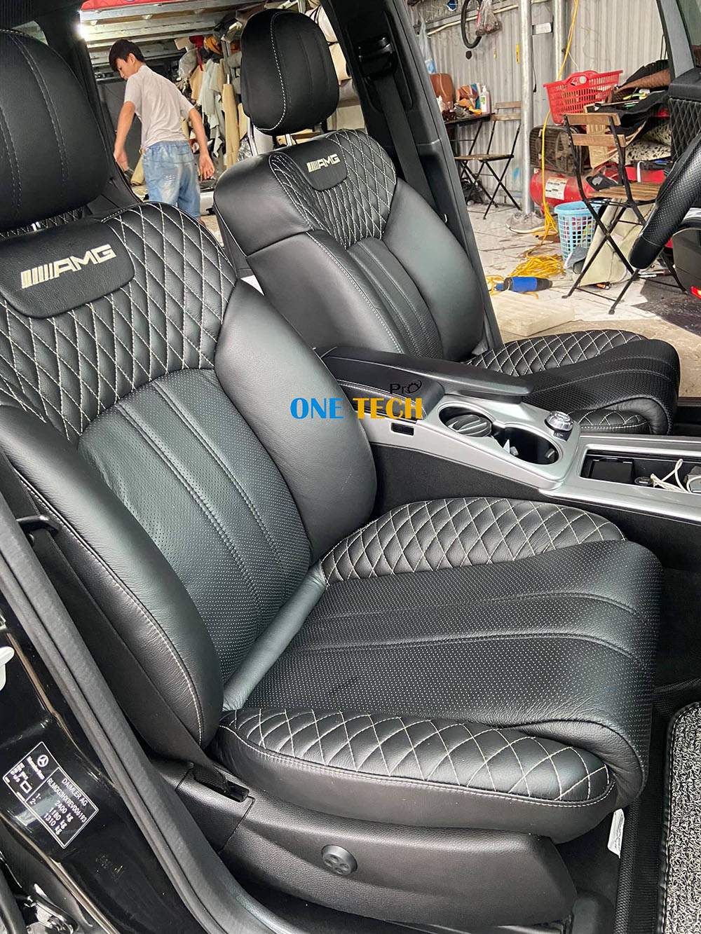 bọc ghế da xe Mercedes AMG