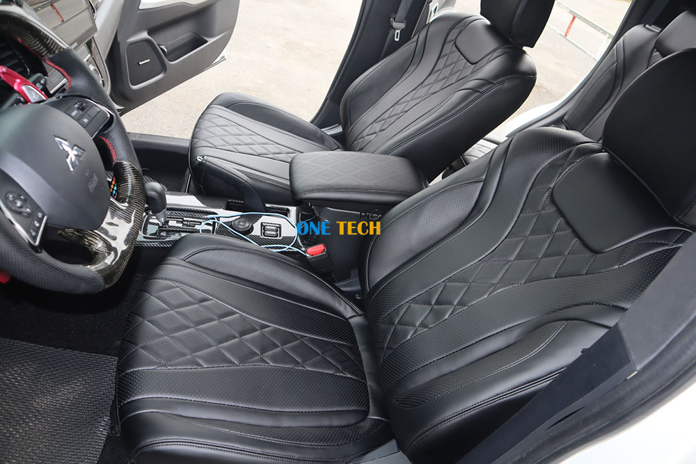 boc-dem-ghe-da-xe-mitsubishi-outlander