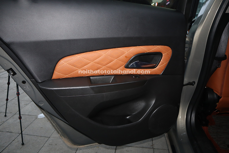 boc-tapi-cua-xe-cruze