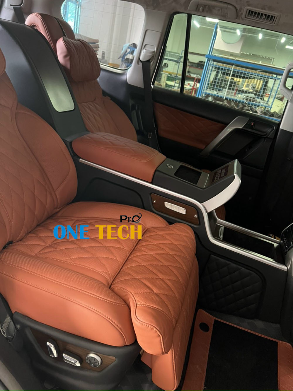 may-ghe-da-xe-land-cruiser-prado.jpg