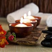 Mách bạn cách chăm sóc da dầu đúng chuẩn