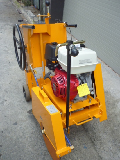 may-cat-duong-be-tong