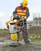 Ứng dụng và lưu ý khi sử dụng máy đầm cóc