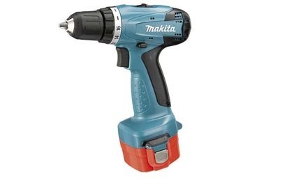 Máy khoan Pin Makita 8271DWAE (12V)