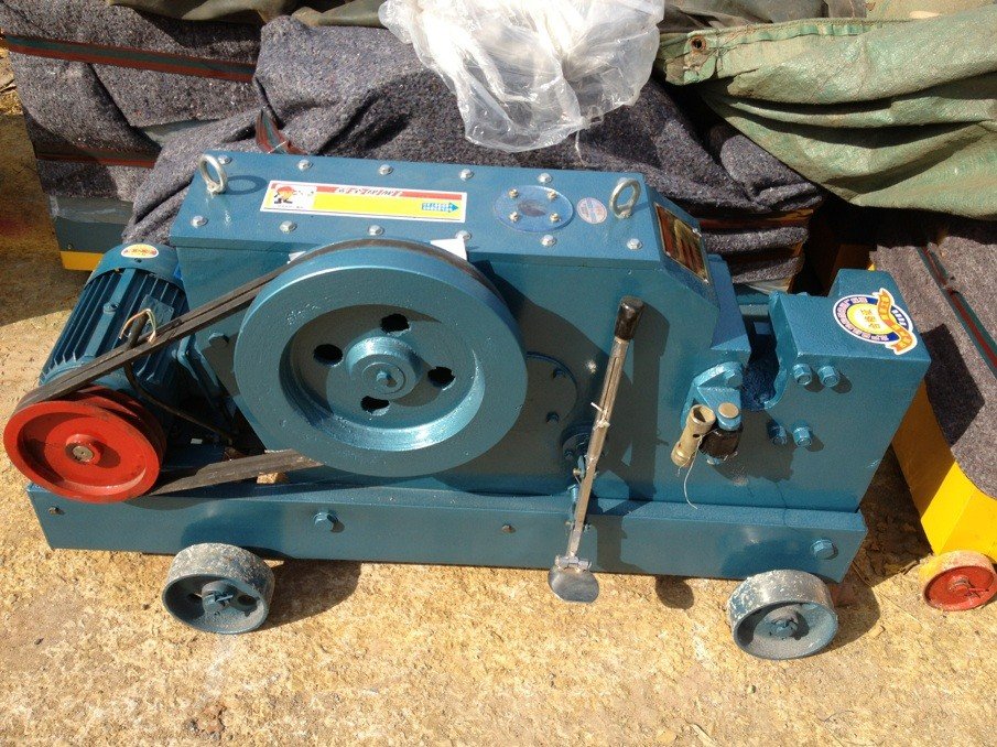 Máy cắt sắt Toàn Phong GQ40