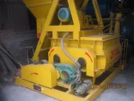 Máy trộn bê tông JS500